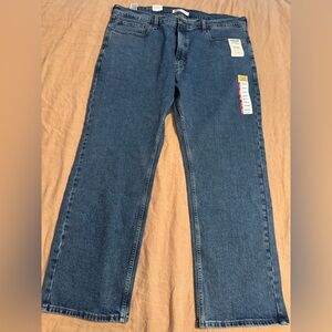 Signature by Levi Strauss Classic Straight-Leg Jeans in Dark Blue